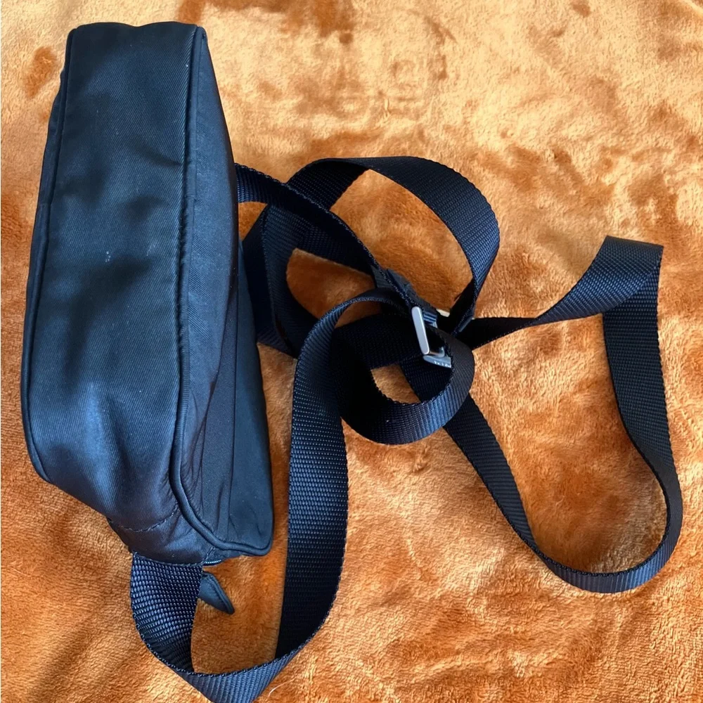 Prada Black Crossbody Bag Nylon with adjustable shoulder strap zipper - Picture 9 of 10